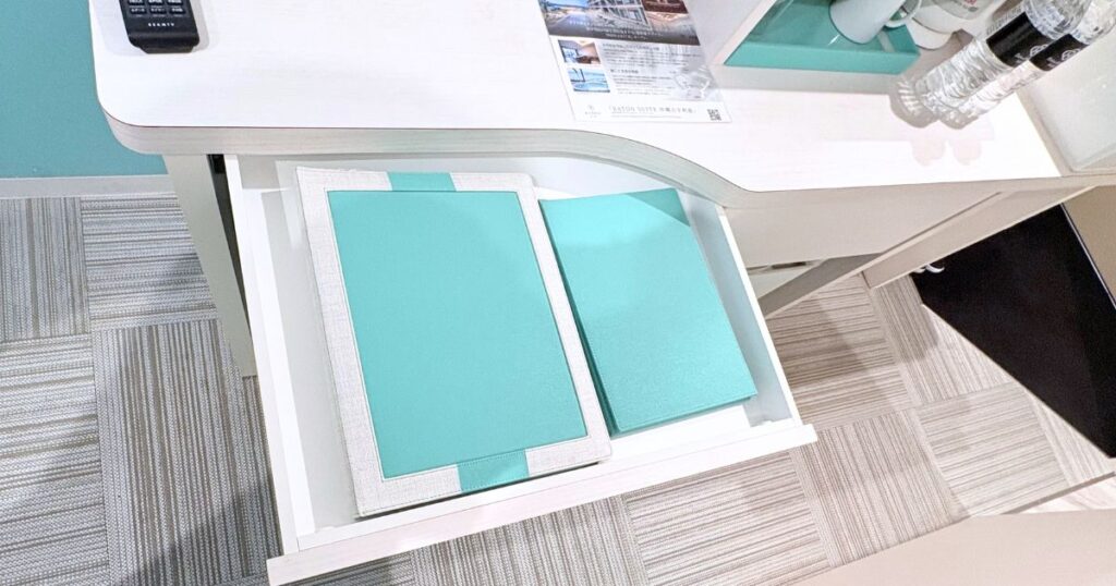 DEL style 名古屋納屋橋の引き出しの中