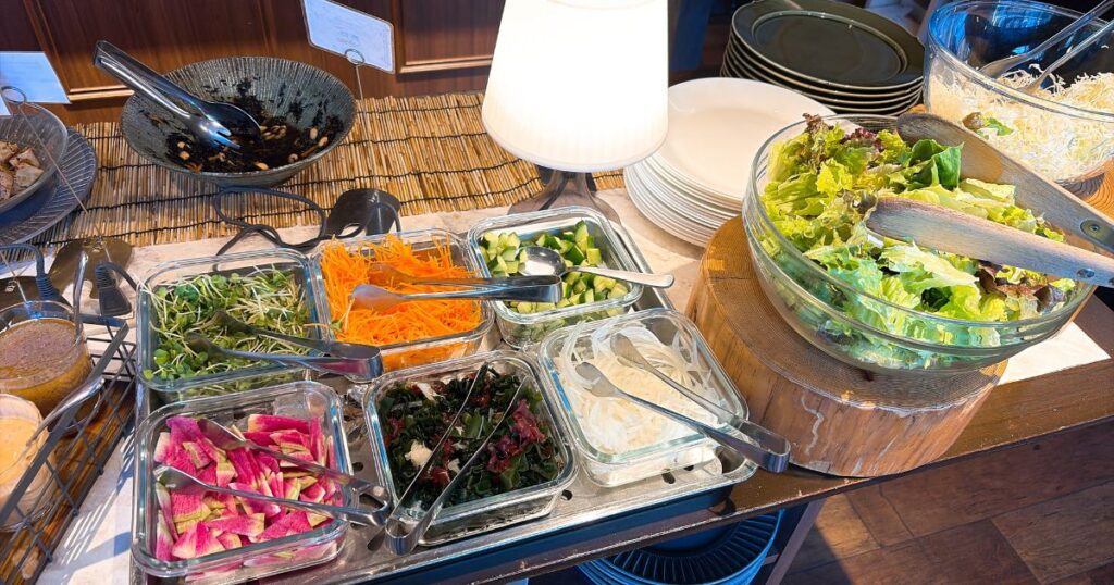 DEL style 名古屋納屋橋の朝食ビュッフェ サラダ