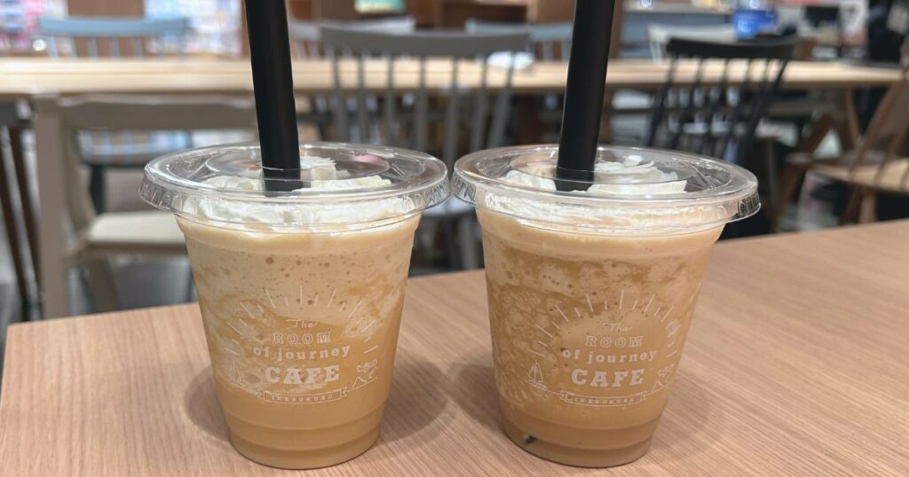 HIS The ROOM of journey CAFEのミルクティーフラッペとエスプレッソフラッペ