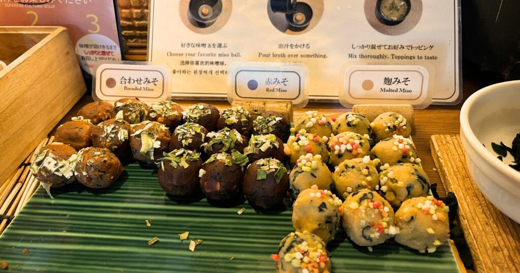 DEL style 名古屋納屋橋の朝食ビュッフェ 味噌汁