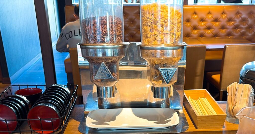 DEL style 名古屋納屋橋の朝食ビュッフェ シリアル