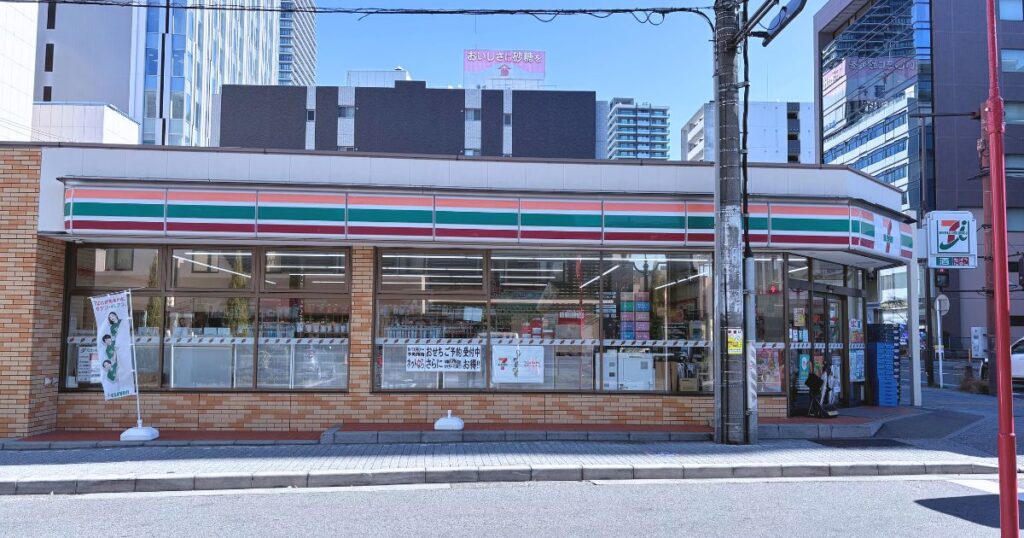 DEL style 名古屋納屋橋のホテルの向かいのセブンイレブン