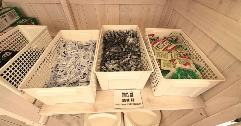 グリルピア ヨドバシ池袋の塩、こしょう、しょうゆ
