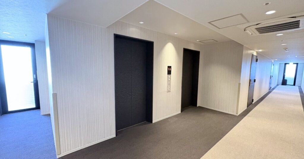 ホテルリブマックスPREMIUM名古屋丸の内のエレベーターホール