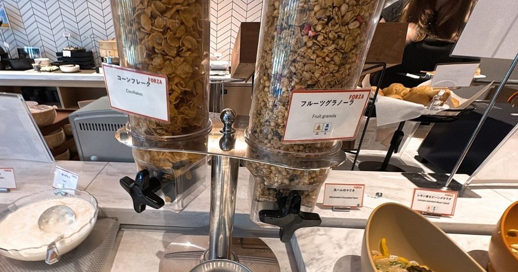ホテルフォルツァ大阪北浜の朝食ビュッフェのシリアル