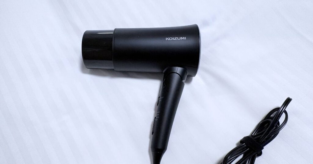 たびのホテル宇都宮ゆいの杜のダブルルームのドライヤー