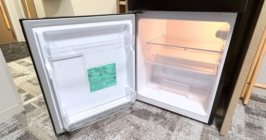たびのホテル宇都宮ゆいの杜のダブルルームの冷蔵庫